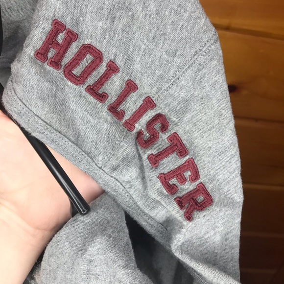 Hollister Top - Picture 5 of 5